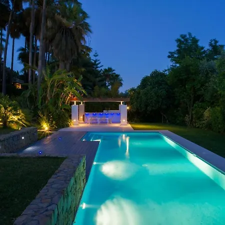 Magnificent Recently Built Pax 12 Sea View Golden Mile