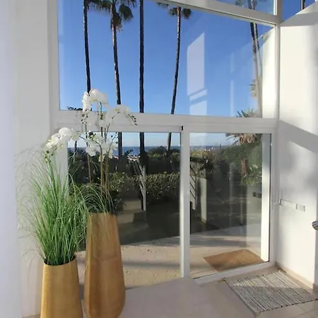 Magnificent Recently Built Pax 12 Sea View Golden Mile *