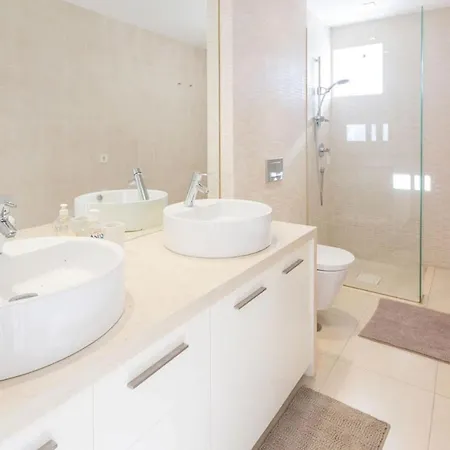 Magnificent Recently Built Pax 12 Sea View Golden Mile Marbella