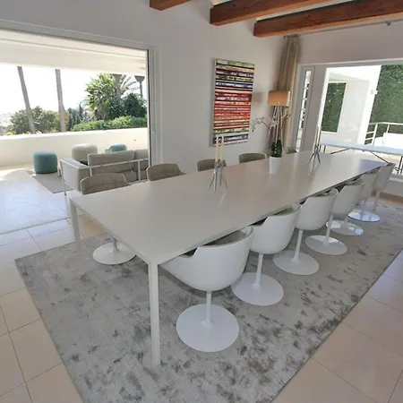Villa Magnificent Recently Built Pax 12 Sea View Golden Mile