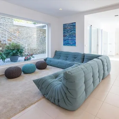 Magnificent Recently Built Pax 12 Sea View Golden Mile * Marbella